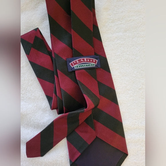 Jos. A. Bank Bold Red and Black Striped Tie-Vintage - Picture 2 of 3